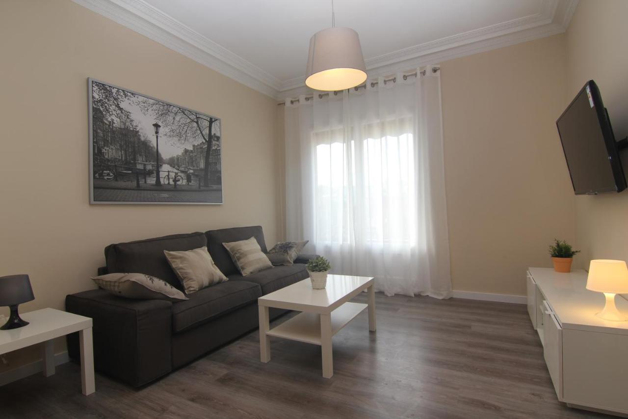 Felip - Spacious And Quiet Apartments Barcellona Esterno foto