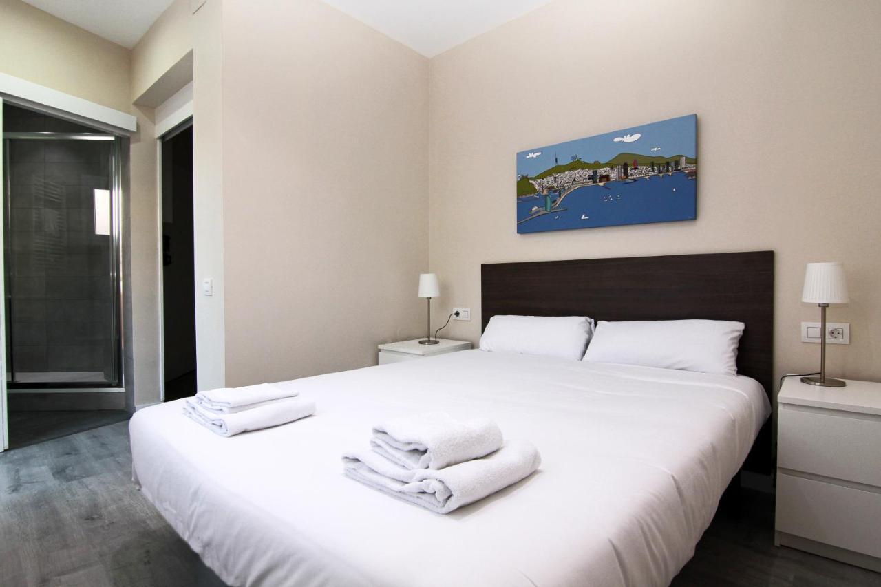 Felip - Spacious And Quiet Apartments Barcellona Esterno foto